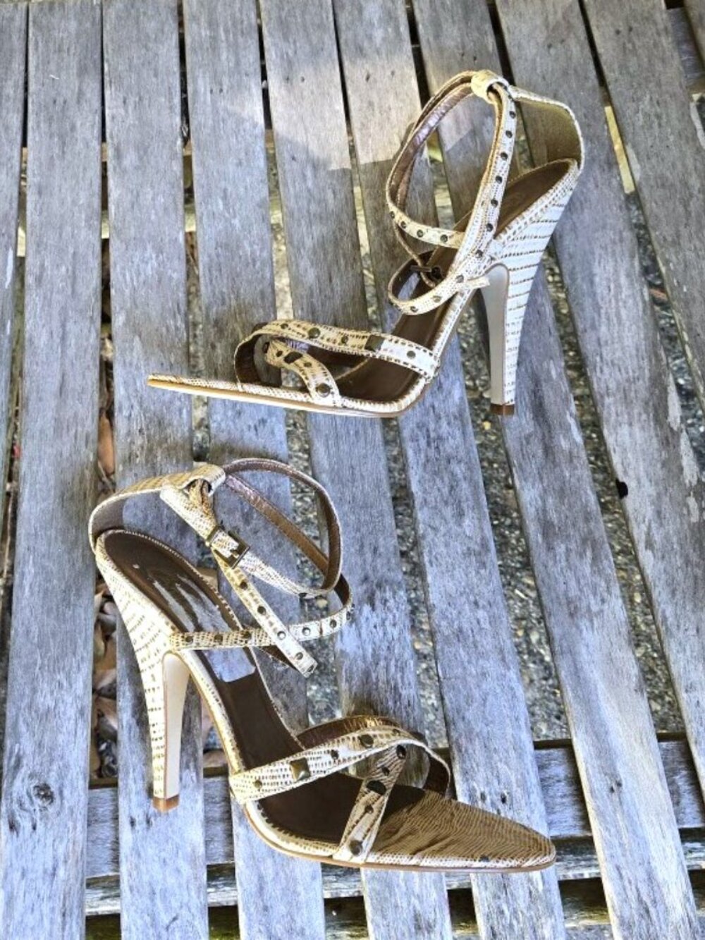 New CARLOS SANTANA Truth Leather Cream Strappy Faux Lizard Heels Shoes 7